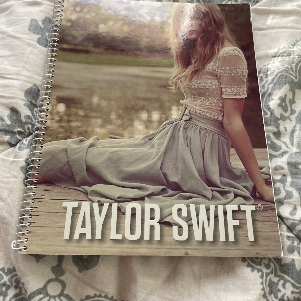 Taylor Swift  notebook